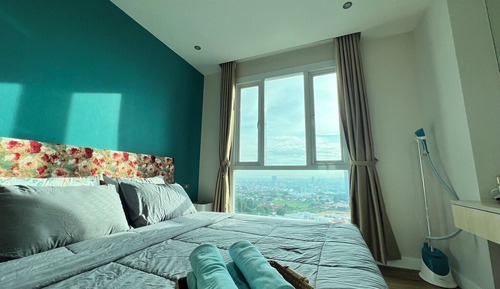 Family Condo, 1 Queen Bed with Sofa bed, Non Smoking, Pool View