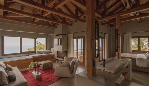 Honeymoon Studio Suite