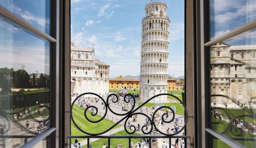 Panoramic Suite, City View