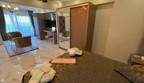 Deluxe Room, Balcony, City View