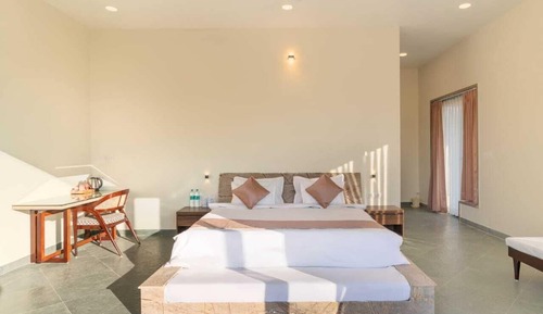 Executive Room, Balcony, Mountain View