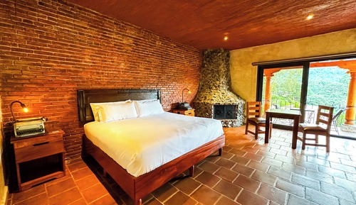 Suite, Mountain View