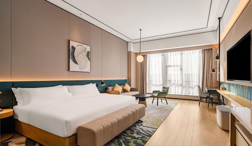 Deluxe Room, 1 King Bed