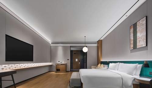 Deluxe Room, 1 King Bed, Garden View