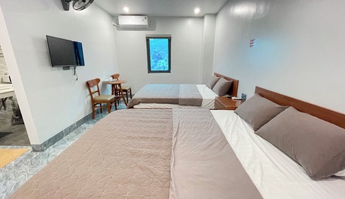 Family Room, Mountain View