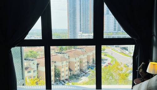 Standard Studio Suite, Pool View
