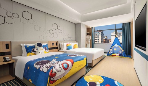 Family Room, Multiple Beds, Non Smoking