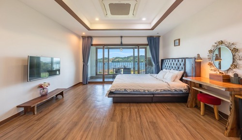 Basic Room, 1 Bedroom (Violin)