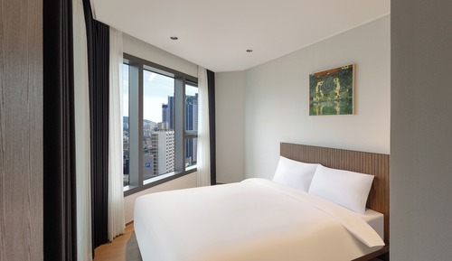 Royal Suite, City View