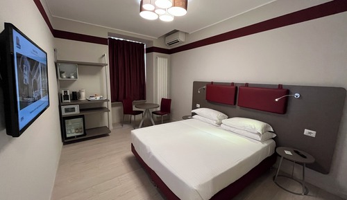 Standard Room, 1 Queen Bed, Non Smoking