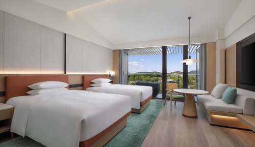 Deluxe Room, 2 Double Beds, Balcony, Garden View