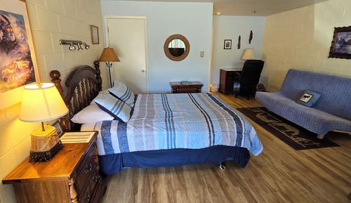 Economy Studio Suite