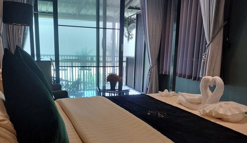 Design Room, Sea View