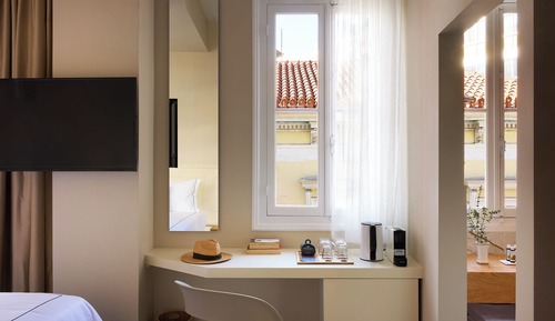 Comfort Suite, City View