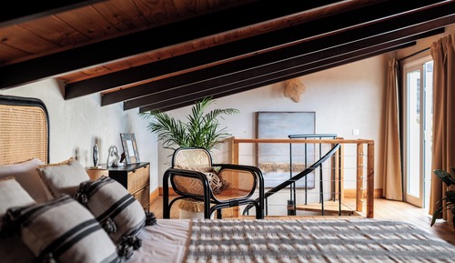 3. Two-storey Deluxe Apartment with bathtub and stunning rooftop terrace. Oceanview.