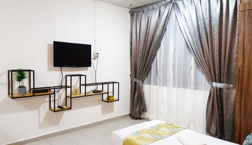 Deluxe Twin Room, City View