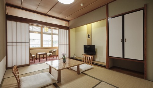 Japanese-Style Room with Sea View (9.7m²), Smoking