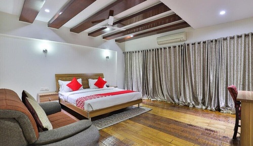 Premium Room, 1 King Bed