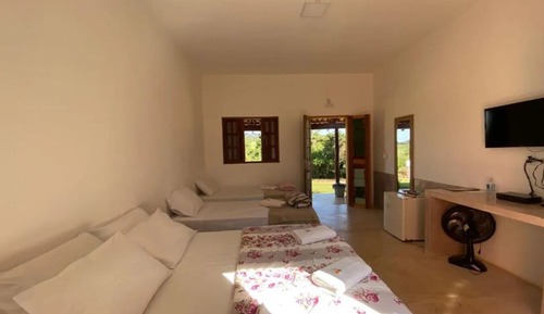 Family Chalet, 1 Queen bed and 3 Single Beds, Garden View