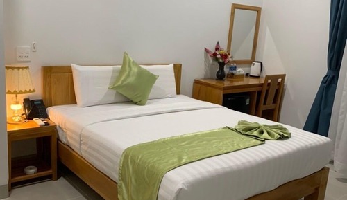 Double Room Single Use, City View