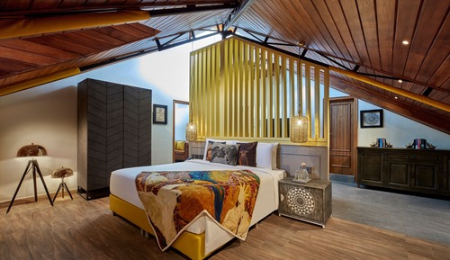 Superior Suite (Foxing Suite)