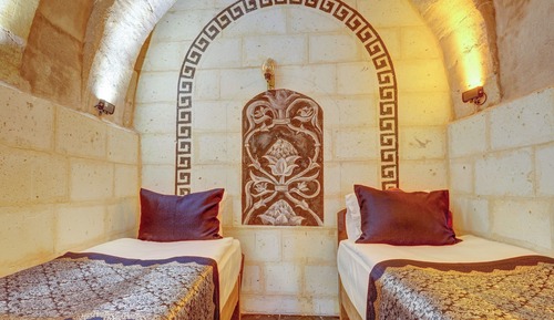 Family Room, 2 Bedrooms, Shared Bathroom