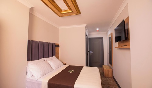 Comfort Double Room, Partial Sea View