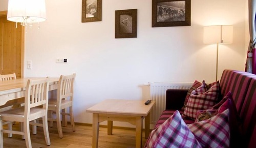 Luxury Apartment, Balcony, Mountain View