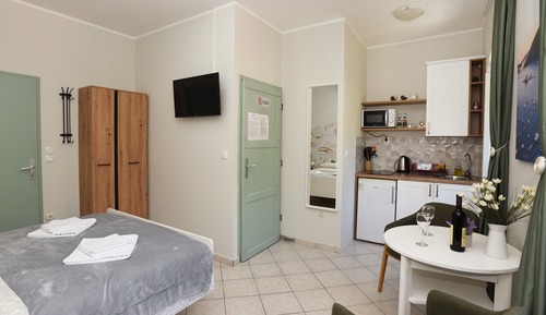 Superior Studio, Mountain View