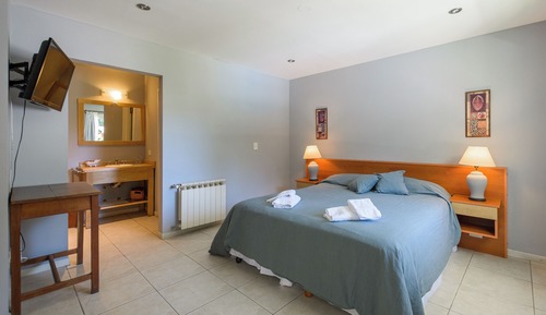 Classic Triple Room, Garden View