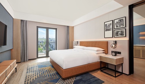 Suite, 1 Bedroom, Balcony, Lake View