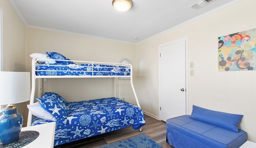 Signature Condo, 2 Bedrooms, Balcony, Pool View