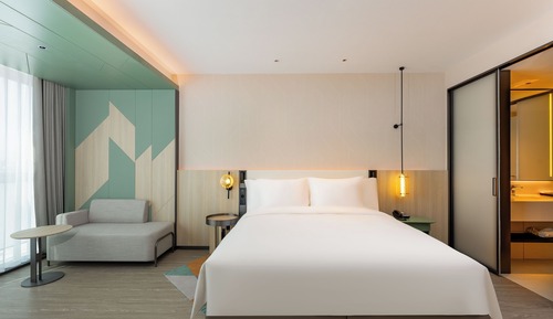 Premium Room, 1 King Bed