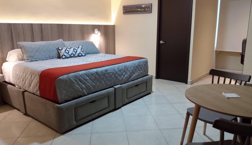 Premium Room, 1 King Bed