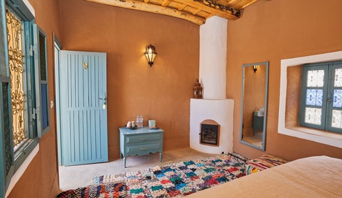 Comfort Room, 1 King Bed, Non Smoking, Fireplace