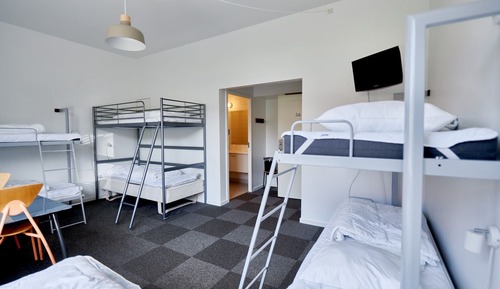 Family Room, Multiple Beds, Ensuite, City View