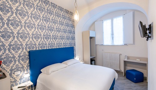 Deluxe Room, Air conditioning, Courtyard View