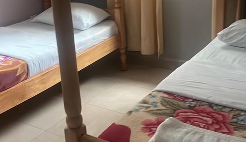 Family House, 3 Bedrooms, 2 Bathrooms, Lake View