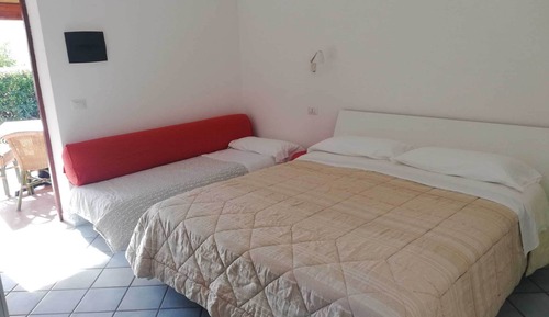 Triple studio apartment