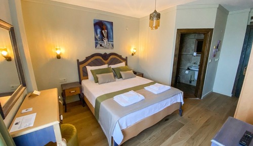 Deluxe Room, River View