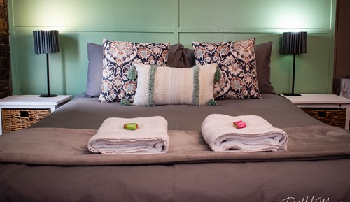 House, 2 Bedrooms, Kitchen