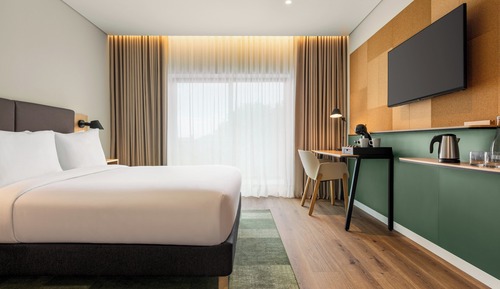 Standard Room, 1 Queen Bed, Accessible