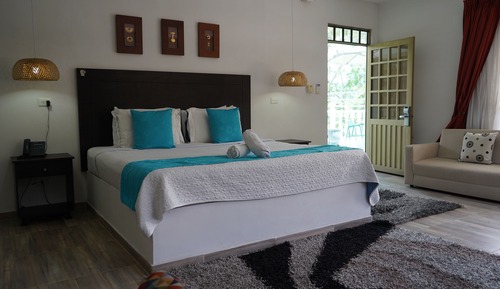 Honeymoon Suite
