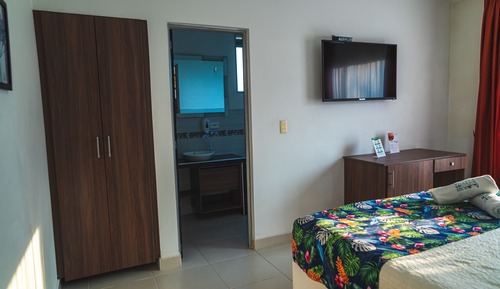 Deluxe Suite