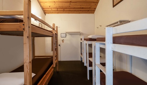 6 Bed Bunk Style Room