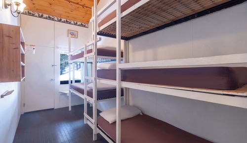 5 Bed Bunk Style Room