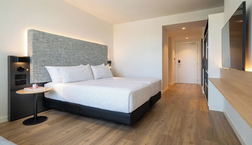 Studio, Terrace (The Studio + The Innside Room 2+3)