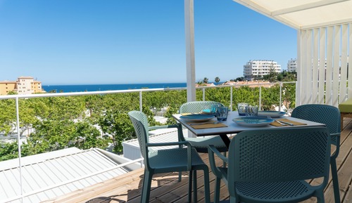 Deluxe Bungalow, 2 Bedrooms, Sea View (Leo)