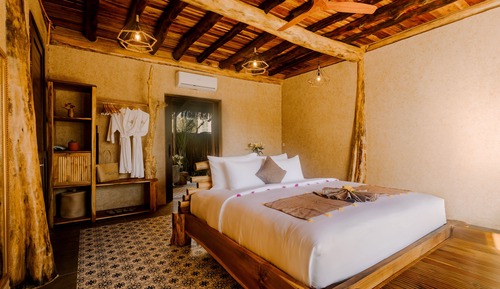 Premium Bungalow with Balcony