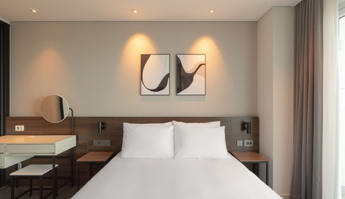 Family Two Room Ocean